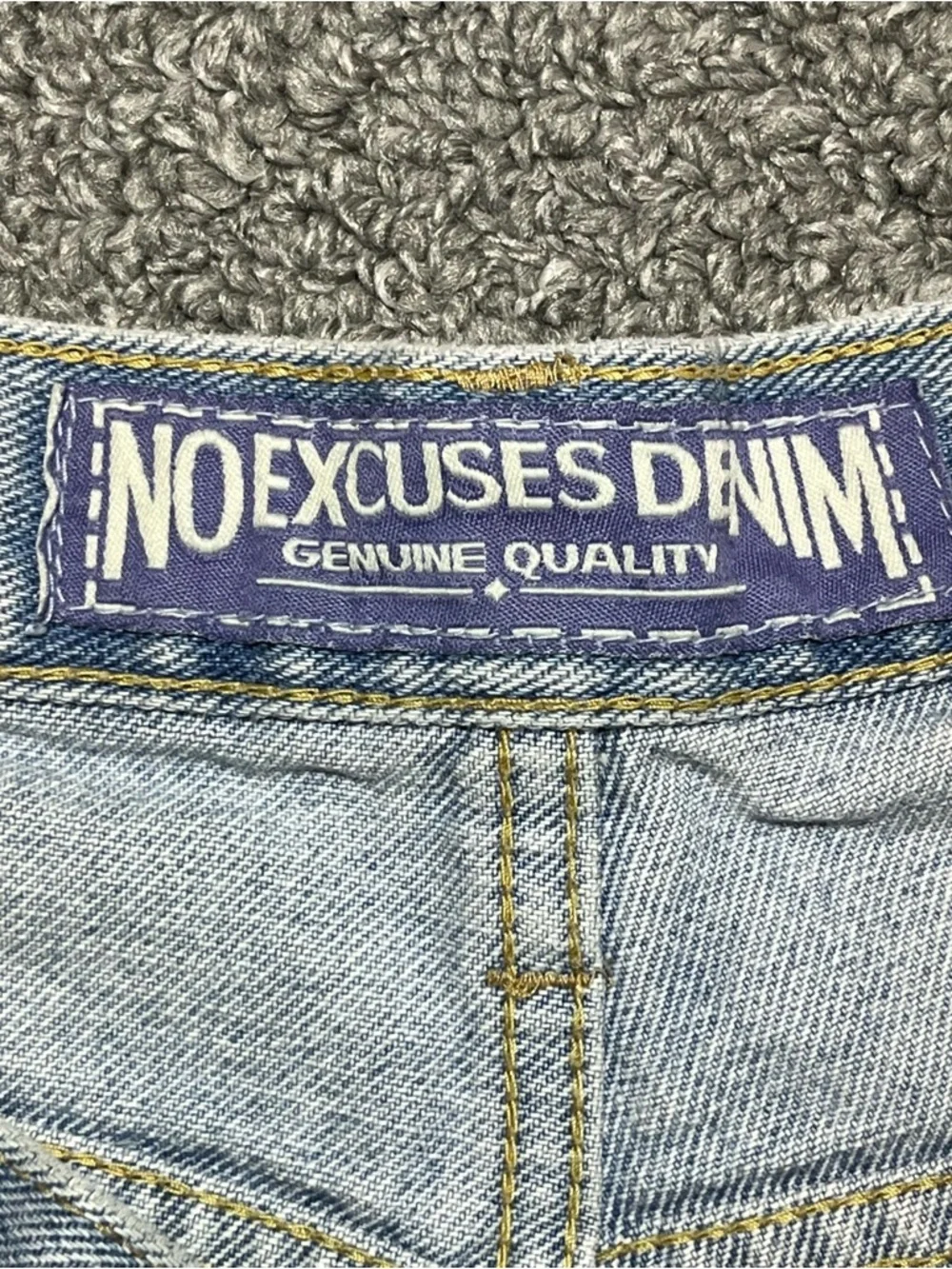 Vintage NO EXCUSES High Rise Denim Jean Mom Shorts Womens Size 13/14 Blue